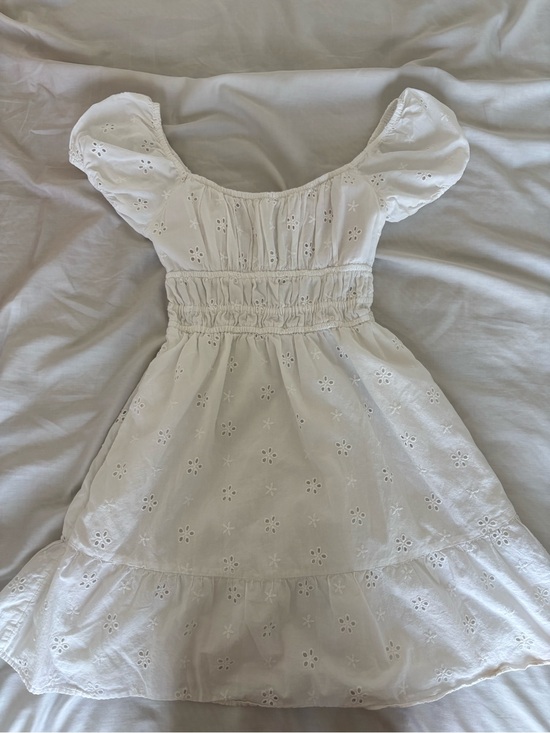 Hollister Dresses & Skirts - Hollister White Eyelet Puff-Sleeve Smocked Waist Dress